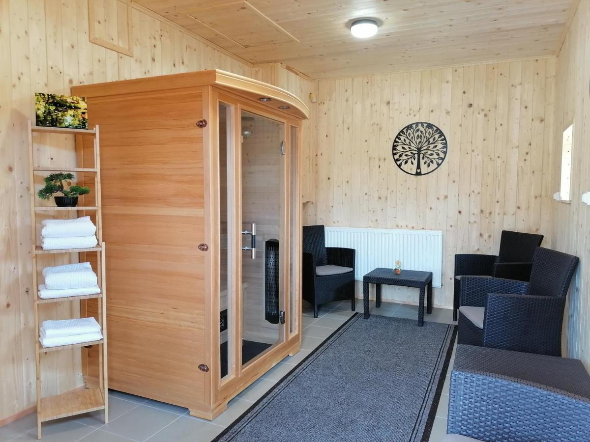 8888 Apartmanház Lispeszentadorján Exterior foto